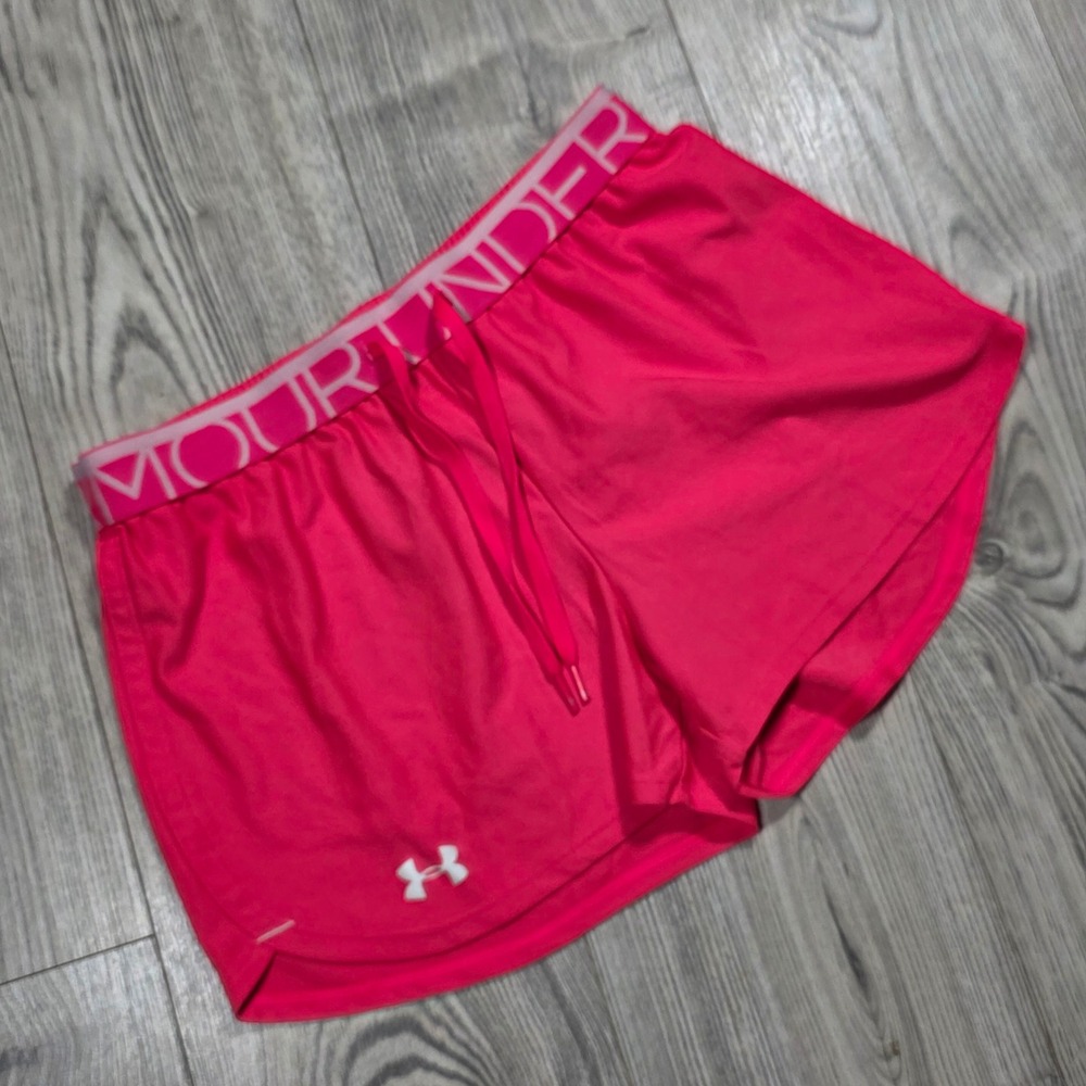 Under Armour Play It Up Shorts Heatgear Loose Fit Hot Pink - Women Small